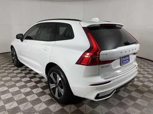Certified 2025 Volvo XC60 T8 Core w/ Protection Package Premier AWD/4WD image 10