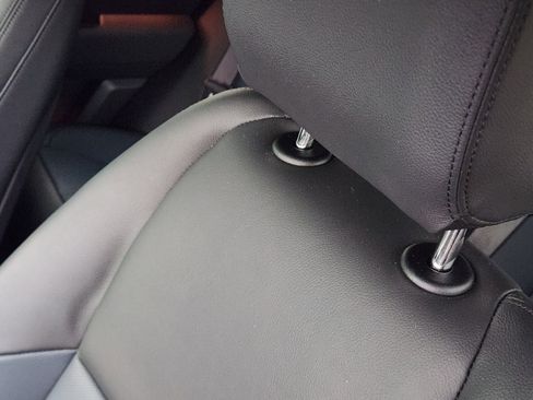 Certified 2026 Land Rover Range Rover Velar Dynamic SE image 17