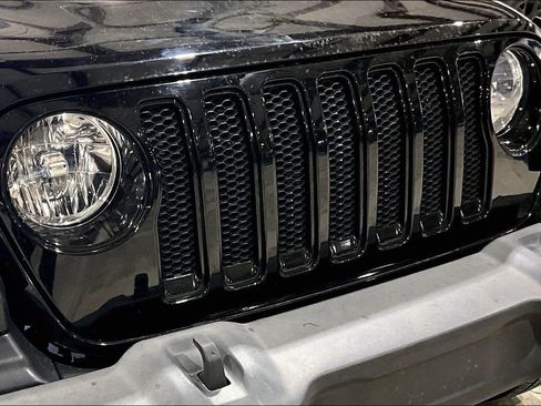 Used 2021 Jeep Wrangler Unlimited Sport image 26