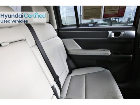 Used 2025 Hyundai Santa Fe SEL image 15