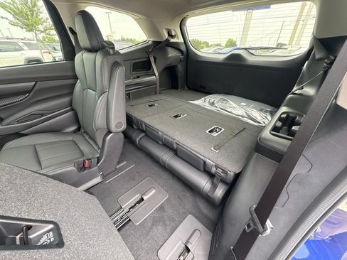 New 2026 Subaru Ascent Premium AWD/4WD image 17