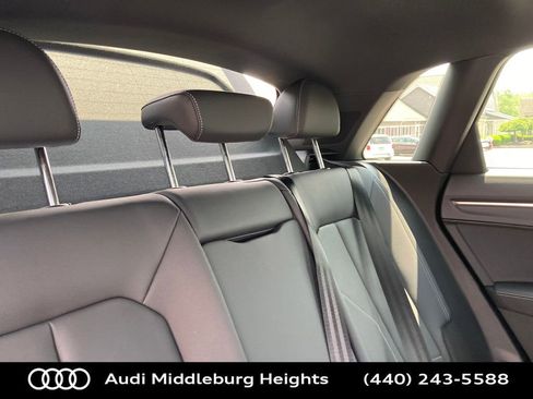 Certified 2025 Audi Q3 2.0T Premium w/ Convenience Package image 29