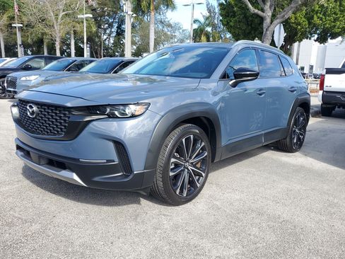 Used 2023 MAZDA CX-50 AWD 2.5 S w/ Premium Plus Pkg image 3