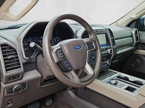 Used 2020 Ford Expedition XLT w/ Equipment Group 202A image 10