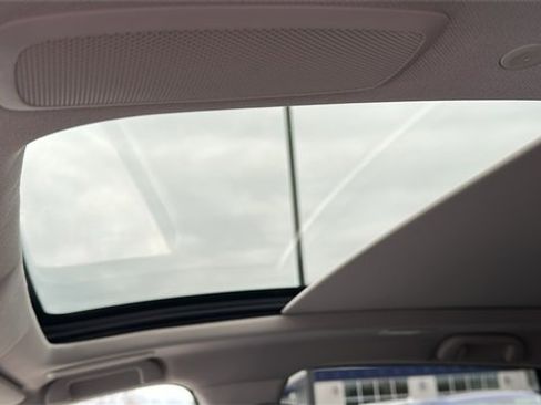 Certified 2023 Acura RDX w/ Technology Package image 11