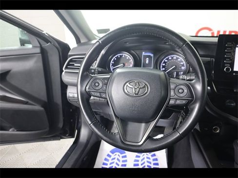 Used 2021 Toyota Camry SE image 23