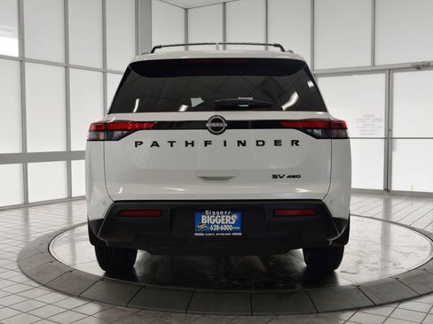 Used 2022 Nissan Pathfinder SV image 7