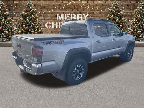 Used 2021 Toyota Tacoma TRD Off-Road image 5