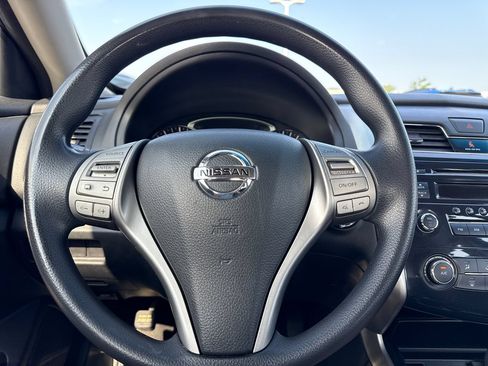 Used 2014 Nissan Altima 2.5 S FWD image 16