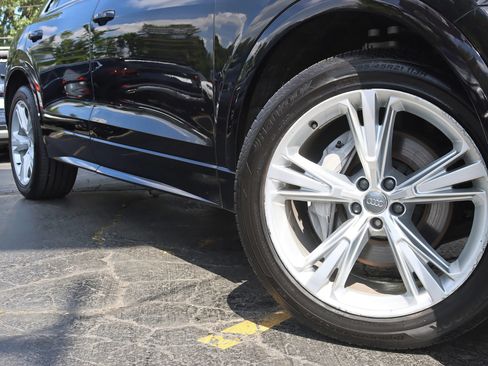Used 2020 Audi Q8 Premium Plus w/ Premium Plus Package AWD/4WD image 5