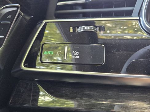 New 2025 Audi Q8 Premium Plus image 25