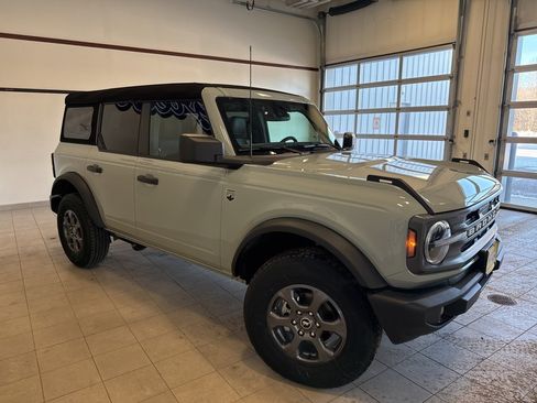 Used 2024 Ford Bronco Big Bend image 6