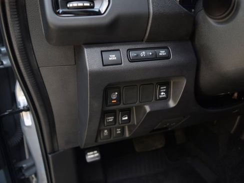 Used 2023 Nissan Frontier PRO-4X w/ Pro-4X Premium Package AWD/4WD image 14