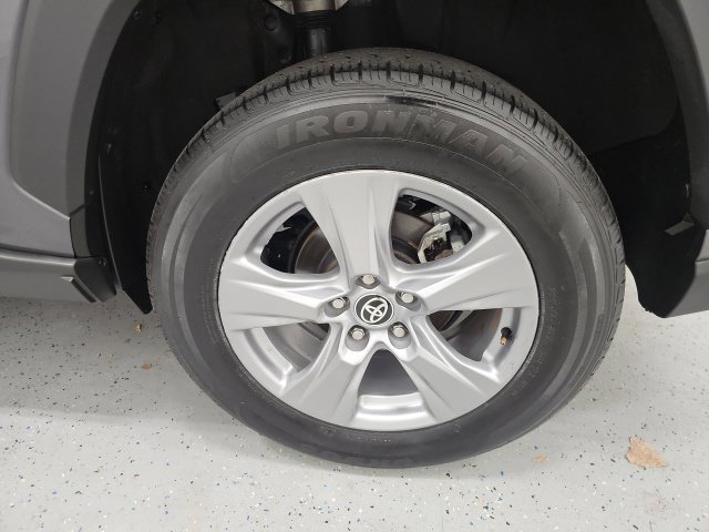 Certified 2025 Toyota RAV4 XLE AWD/4WD image 11