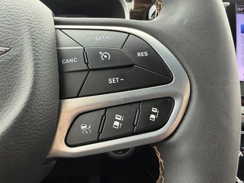 Used 2022 Chrysler Pacifica Pinnacle image 29