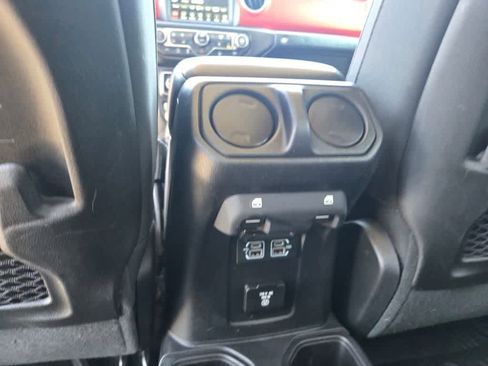Used 2019 Jeep Wrangler Unlimited Rubicon AWD/4WD image 13