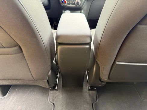 Used 2024 Chevrolet TrailBlazer LT AWD/4WD image 27
