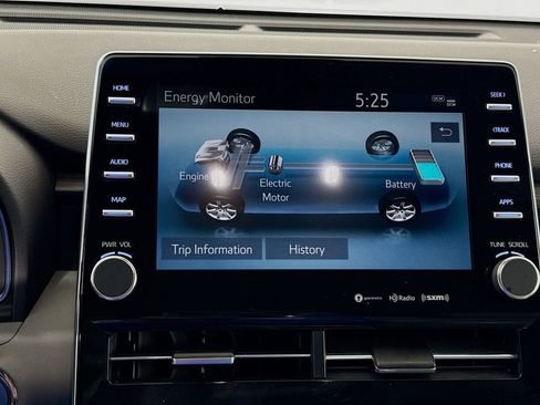 Used 2021 Toyota Avalon XLE image 14