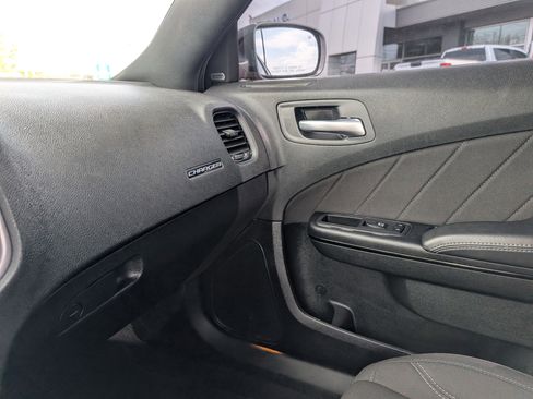 Used 2023 Dodge Charger SXT w/ Blacktop Package image 29