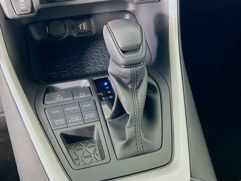New 2025 Toyota RAV4 LE image 12