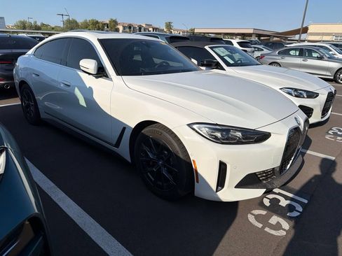 Used 2023 BMW i4 eDrive35 w/ Premium Package RWD image 8