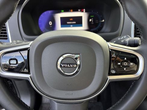 Used 2023 Volvo XC90 T8 Plus w/ Protection Package Premier image 17