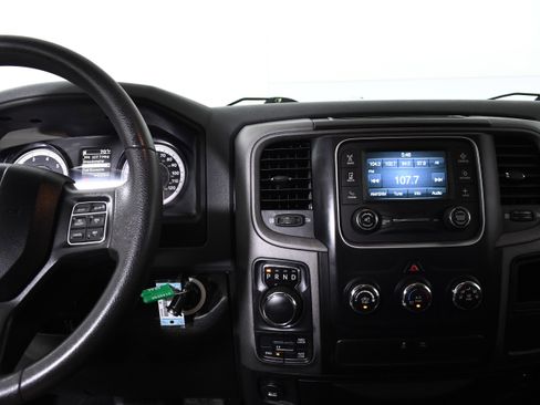 Used 2019 RAM 1500 Express w/ Express Value Package image 15