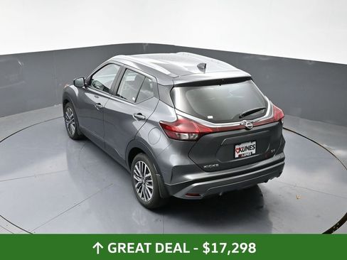 Used 2024 Nissan Kicks SV image 48