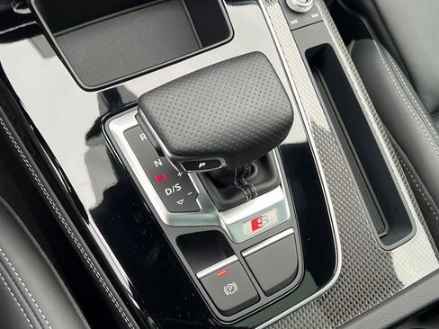 Certified 2025 Audi SQ5 Premium Plus w/ Premium Plus Package image 35