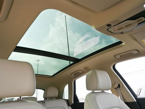 Used 2022 Audi Q5 2.0T Premium image 23