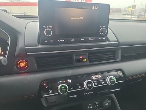 Used 2023 Honda Pilot Sport image 15