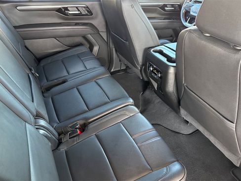 Used 2025 Chevrolet Tahoe RST image 24