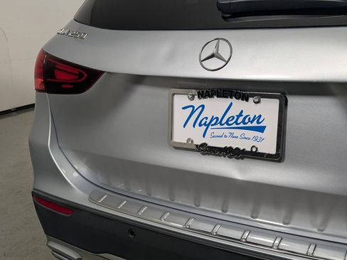 Used 2025 Mercedes-Benz GLA 250 image 9