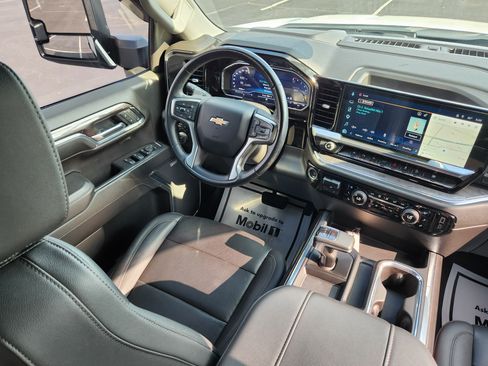 Used 2023 Chevrolet Silverado 1500 LTZ w/ Technology Package AWD/4WD image 15