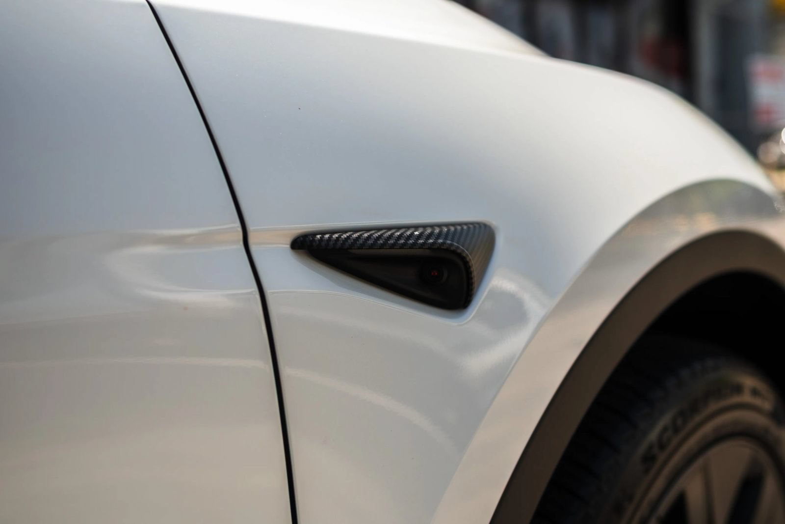 Used 2024 Tesla Model Y 2WD image 4