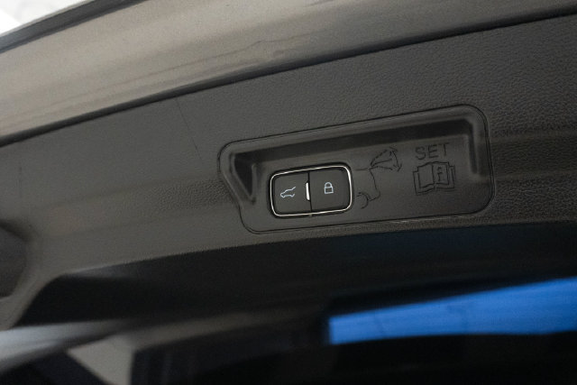 Used 2022 Ford Explorer ST w/ Equipment Group 401A AWD/4WD image 17