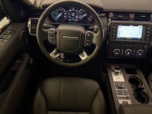 Used 2017 Land Rover Discovery SE AWD/4WD image 31