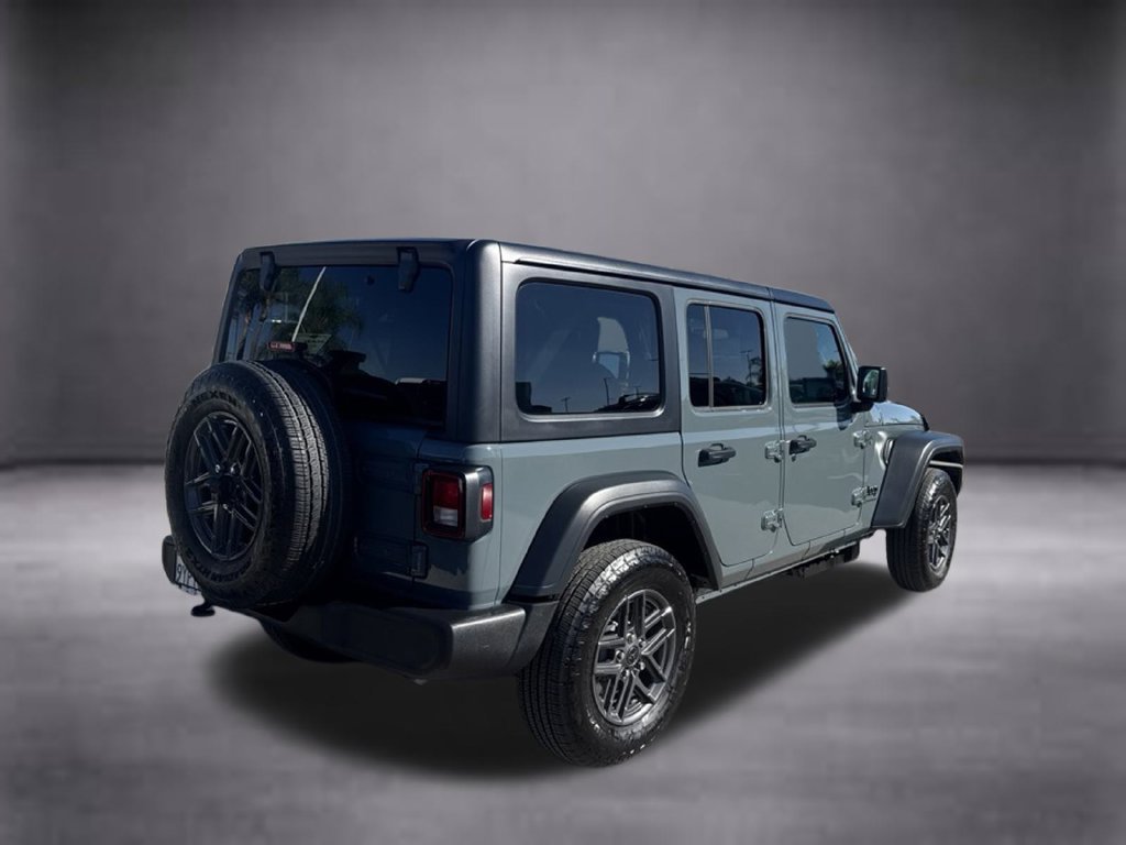 Used 2026 Jeep Wrangler Unlimited Sport AWD/4WD image 4