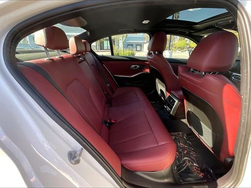 Used 2023 BMW 330i Sedan w/ Convenience Package RWD image 19