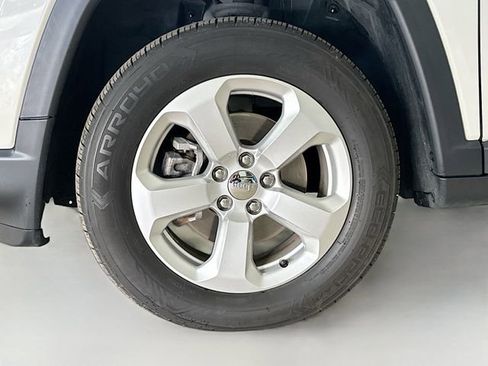 Used 2019 Jeep Compass Latitude w/ Popular Equipment Group AWD/4WD image 27