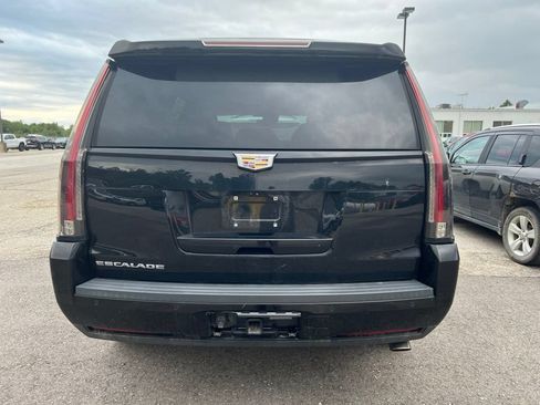 Used 2020 Cadillac Escalade Luxury w/ Escalade Sport Edition RWD image 3