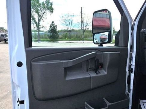 Used 2023 Chevrolet Express 3500 w/ Power Convenience Package RWD image 14
