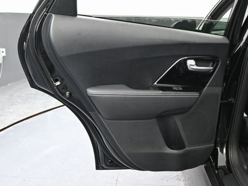 Used 2022 Kia Niro EX w/ Cold Weather Package image 36