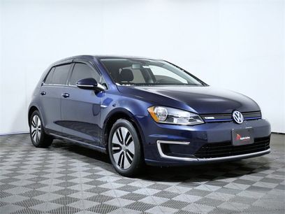 Used 2016 Volkswagen e-Golf SE w/ DC Fast Charging Package
