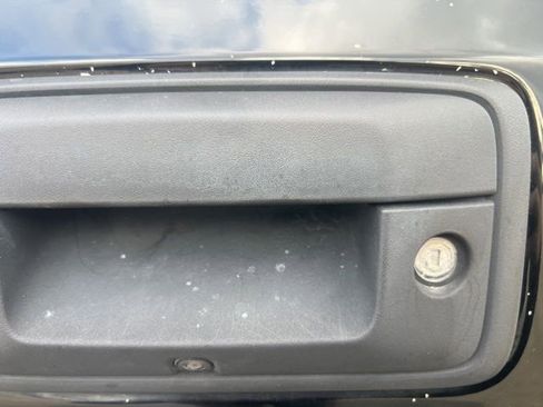 Used 2018 Chevrolet Silverado 1500 LTZ image 10