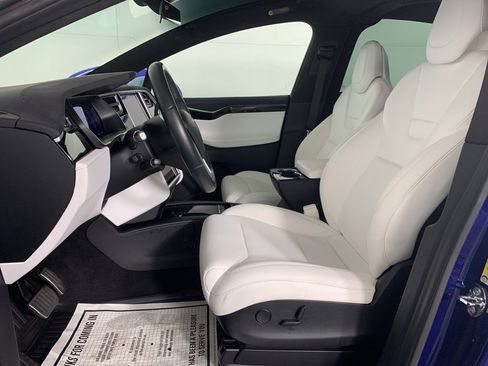 Used 2017 Tesla Model X 75D image 15