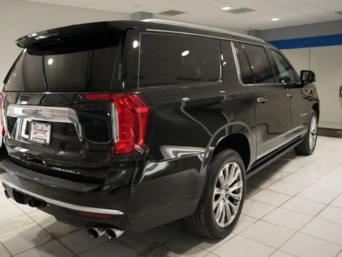 Used 2021 GMC Yukon XL Denali w/ Denali Premium Package AWD/4WD image 8