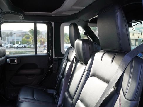 Used 2018 Jeep Wrangler Unlimited Rubicon image 17