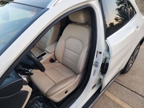 Used 2016 Mercedes-Benz GLA 250 image 12