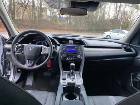 Used 2019 Honda Civic LX image 29